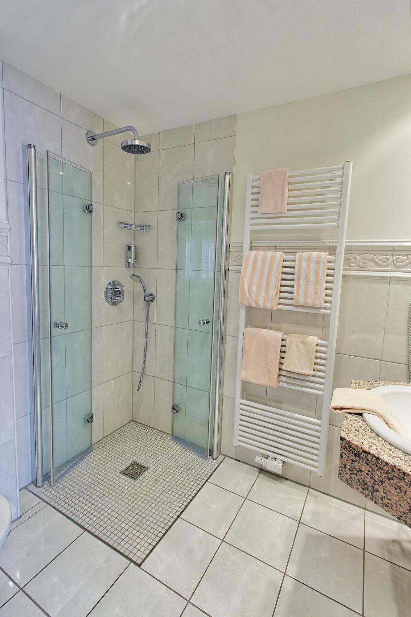 Golfpark Gut Dueneburg Hotell Haren Rom bilde